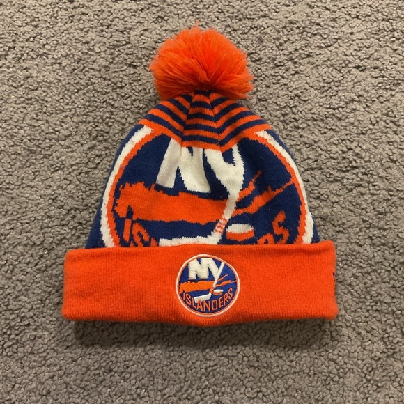 Vintage NHL New Era New York Islanders Hockey Knit Beanie Pom Pom Hat Cap Y2K - Picture 2 of 4